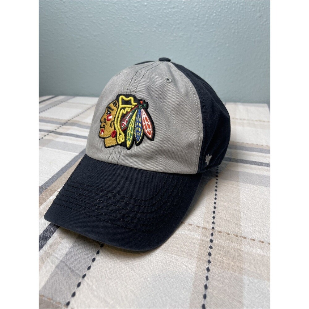NHL CHICAGO BLACKHAWKS 47 BRAND FRANCHISE FLEX HAT MEDIUM
